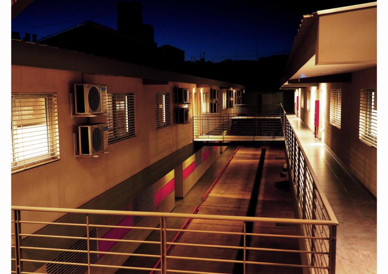 Umbral Del Aconcagua Aparthotel Mendoza Exteriör bild